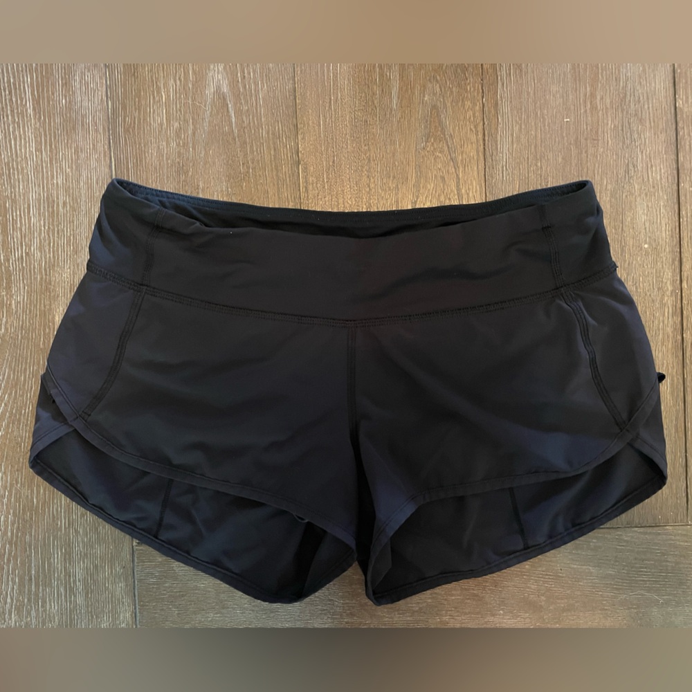 Black lululemon speed up shorts, size 6